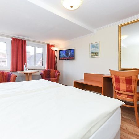 Hotel Garni Benser Watt Бензерзиль Экстерьер фото