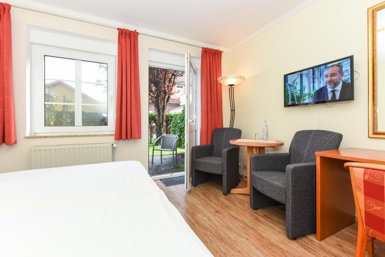 Hotel Garni Benser Watt Бензерзиль Экстерьер фото