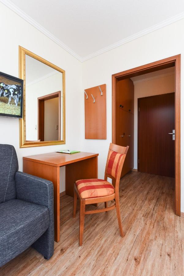 Hotel Garni Benser Watt Бензерзиль Экстерьер фото