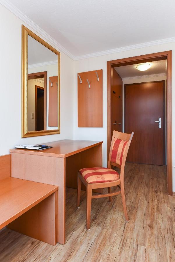 Hotel Garni Benser Watt Бензерзиль Экстерьер фото